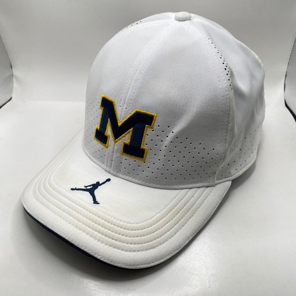 MICHIGAN Jordan Brand AeroBill Performance Hat OSFM White Jumpman NCAA SEO Cap